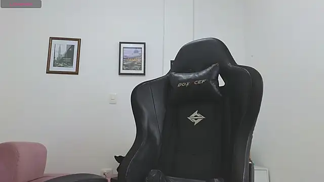 massimoo_07 (M young) - Naked and Hard