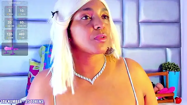 lovelynickii (F milf) - Double Penetration