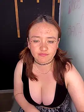 aliamiller_ (F young) - Blowjob + Spanks x10