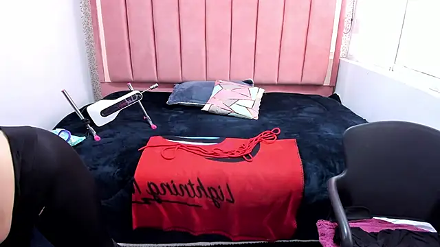 barbara_fox__ (F milf) - NAKED, TIED TITS + DILDO RIDING