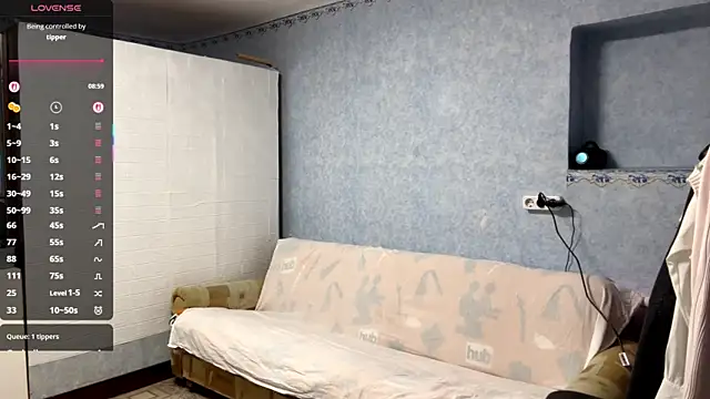 lia_rise (F teen) - show the bottom of my cute boobs🥰💖