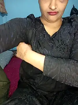 romanticcouple432 (Ask my age) - Live