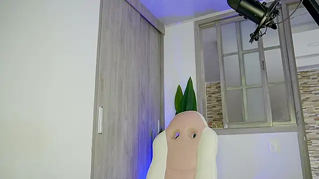 vanesa_novvoa (T milf) - delicous show cum 😈💪💪