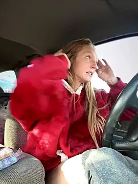 goldenflamegoddess (F milf) - Make MILF squirt outside