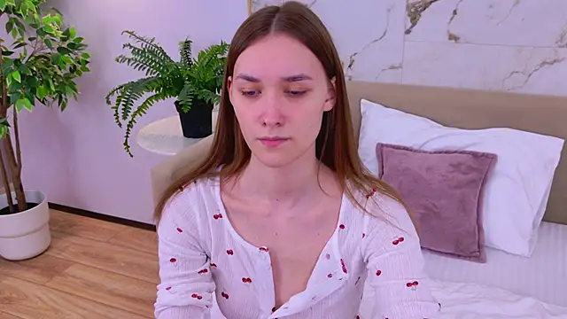 amadareine (F teen) - touch my tits