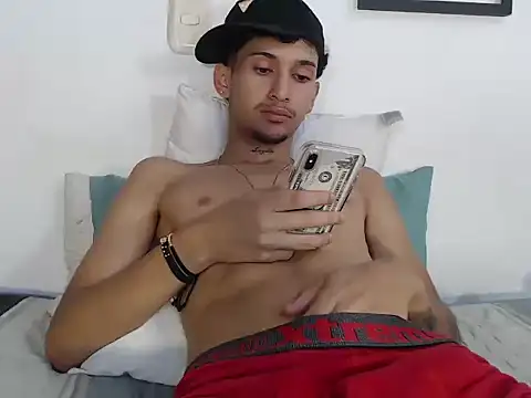 bruno_gold (M twink) - super cum show!