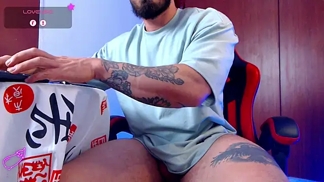 pirata_fitness (M young) - control toys 10m cum load