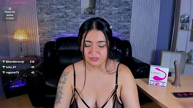 amber_smitt19 (F young) - naked dance with oil 5 mnts show