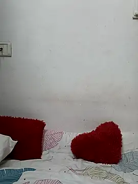 sandy_naughty (F young) - Oil on boobs