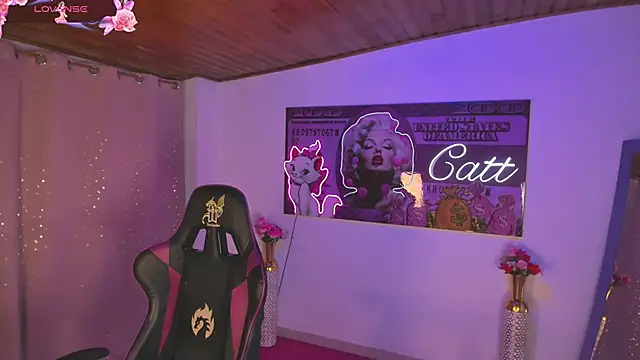 catt_monroe (F young) - Wax Play Ass + Plug Anal