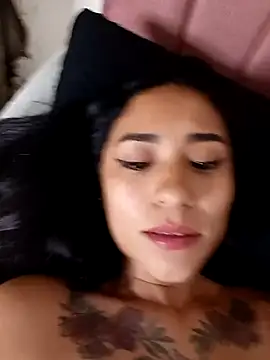 liahdiaz_ (F young) - Ice on my boobs 🥶🫣🤭