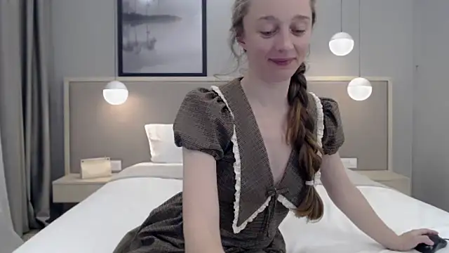 shyschoolgirl - ShySchoolGirl's free webcam