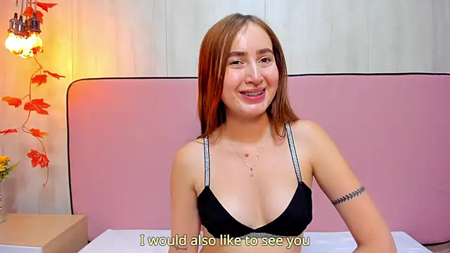 alissonmartin (F teen) - Slipping in and out of heels slowly