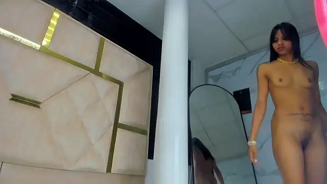 kendall_6669 (F teen) - dildo in pussy + squirt