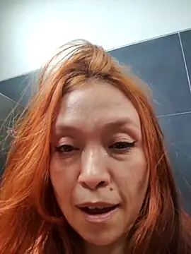 sweetbriana (F milf) - spank ass *7 + move ass