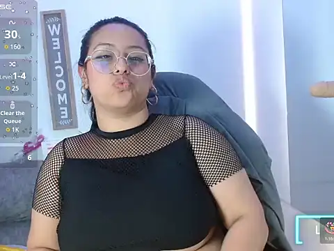 aria_cloud69 (F young) - show ass