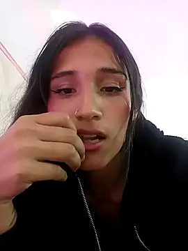 ariannaa_tay (F young) - squirt