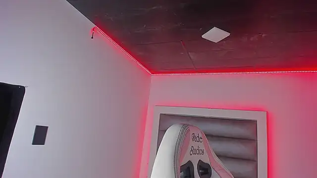 Andrea_brunnette webcam