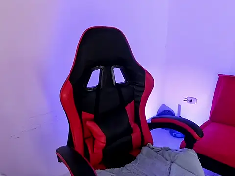 peytonbox - PeytonBox's free webcam - UK Sex Cams