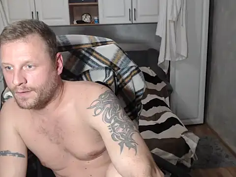 ALEX_BEAUTY2025 live cam screenshot males on VideoChat.work — Live Cam Directory