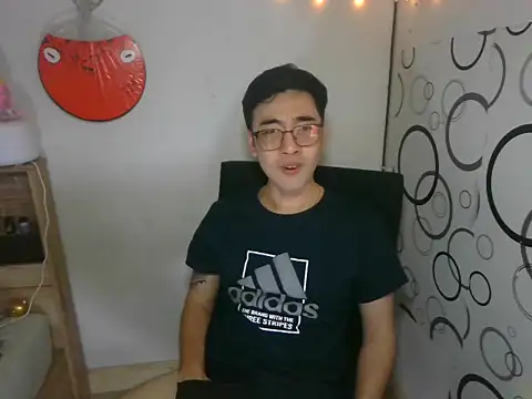 moaman190 live cam screenshot males on VideoChat.work — Live Cam Directory