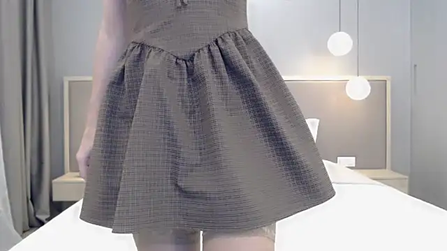  ShySchoolGirl chat room