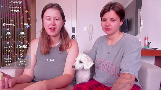 tenderly_couple (G young) - tits flash and pinch nipples