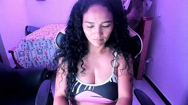 rayza_mature_154 (F milf) - show boobs