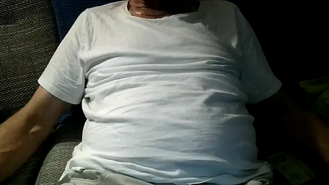 velikifant7 (Ask my age) - 100