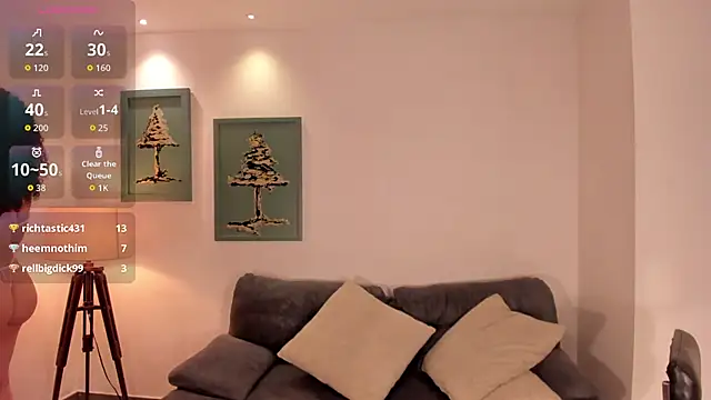 kyliejenkins (F young) - Flash ass