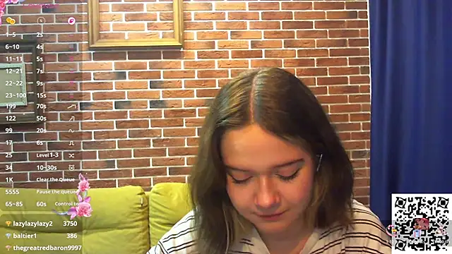 alissagerardo (F teen) - Flash my amazing ass