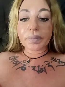 miamooly - MiaMooly's free webcam