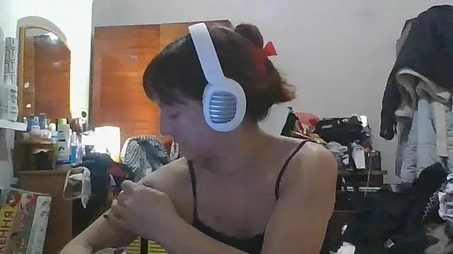 shawnaadams (F milf) - please donate who how can  forhome 10000