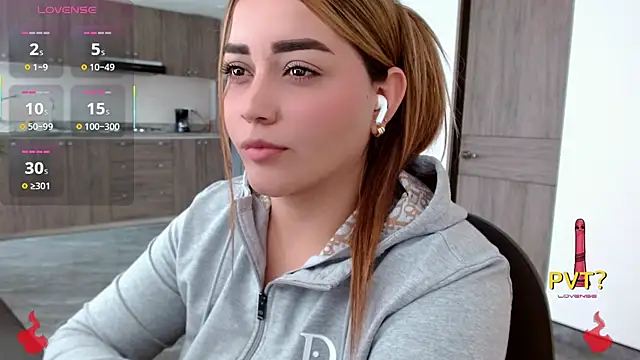 lucia_star__ (F young) - Make me happy