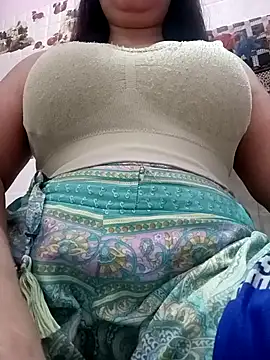 cute-mahek (F young) - Boobs show