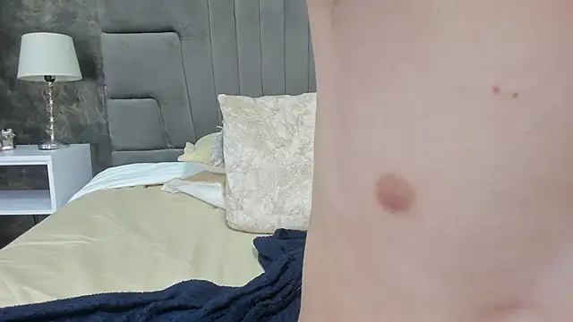 bruce_hans (M twink) - get naked