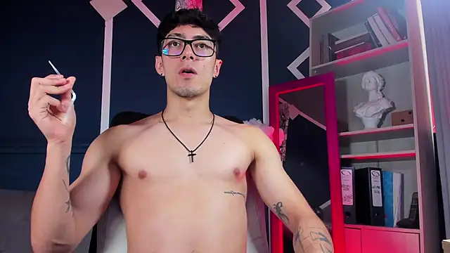 etham_wolf_ (M young) - Masturbate for 5 mins