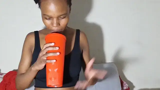 sexybitchx01 (F milf) - fuck me like you own  me