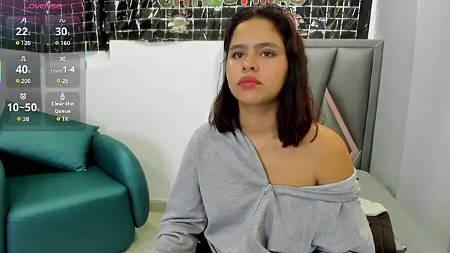 sofia_villareal (F teen) - Rub pussy
