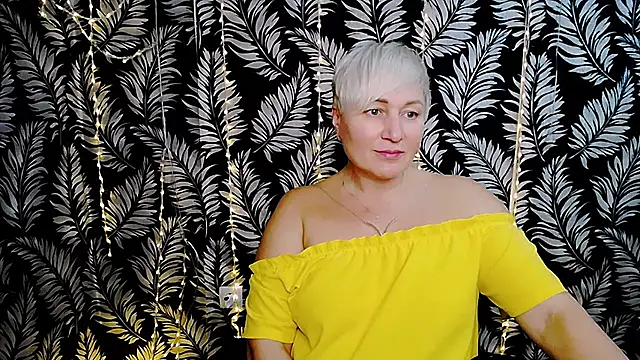 olivia_playful (F milf) - Sexual talk, caresses, topless