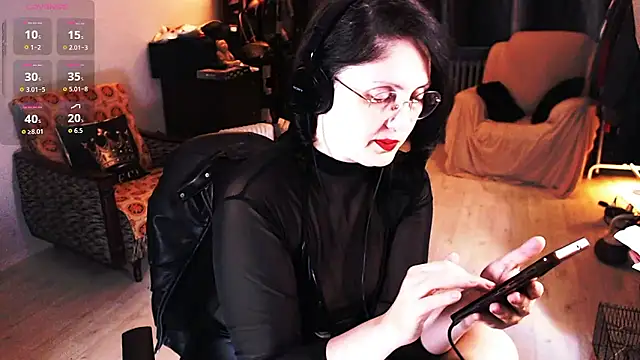 imperatriza (F milf) - Findom kink+bdsm+fetish room exclusive