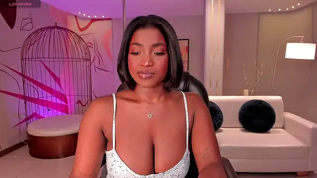 savannahstorm (F young) - 💖Fingering pussy💖