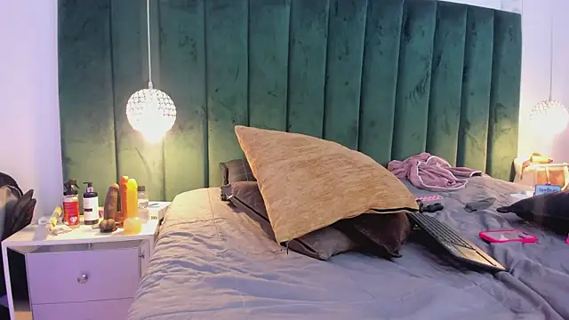 paulinagame (T young) - spank ass + play ass hole🥵