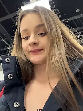 kittyqueeny (F young) - Play with fingers inside tight pussy