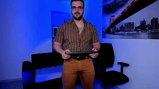 jace_thorne (M young) - Flash cock and tease 🍆