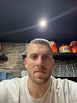 trainwithme (M young) - Second cum on the mirror at work!!!