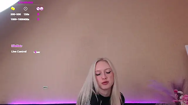 anna_chatstrip