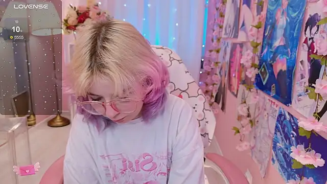 coconut_mia (F young) - completely naked