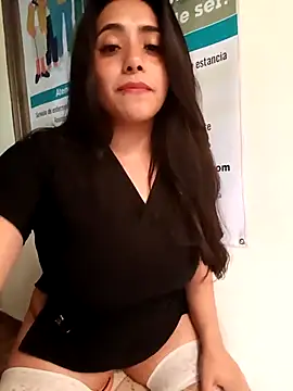 andrea-10_ (F young) - SHOW TITS PATIENT 😅 HE TITS LICK-TICKET