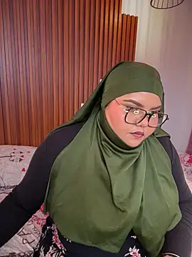 _shara_handal_ (F young) - TOY NORA AND OIL IN TITS